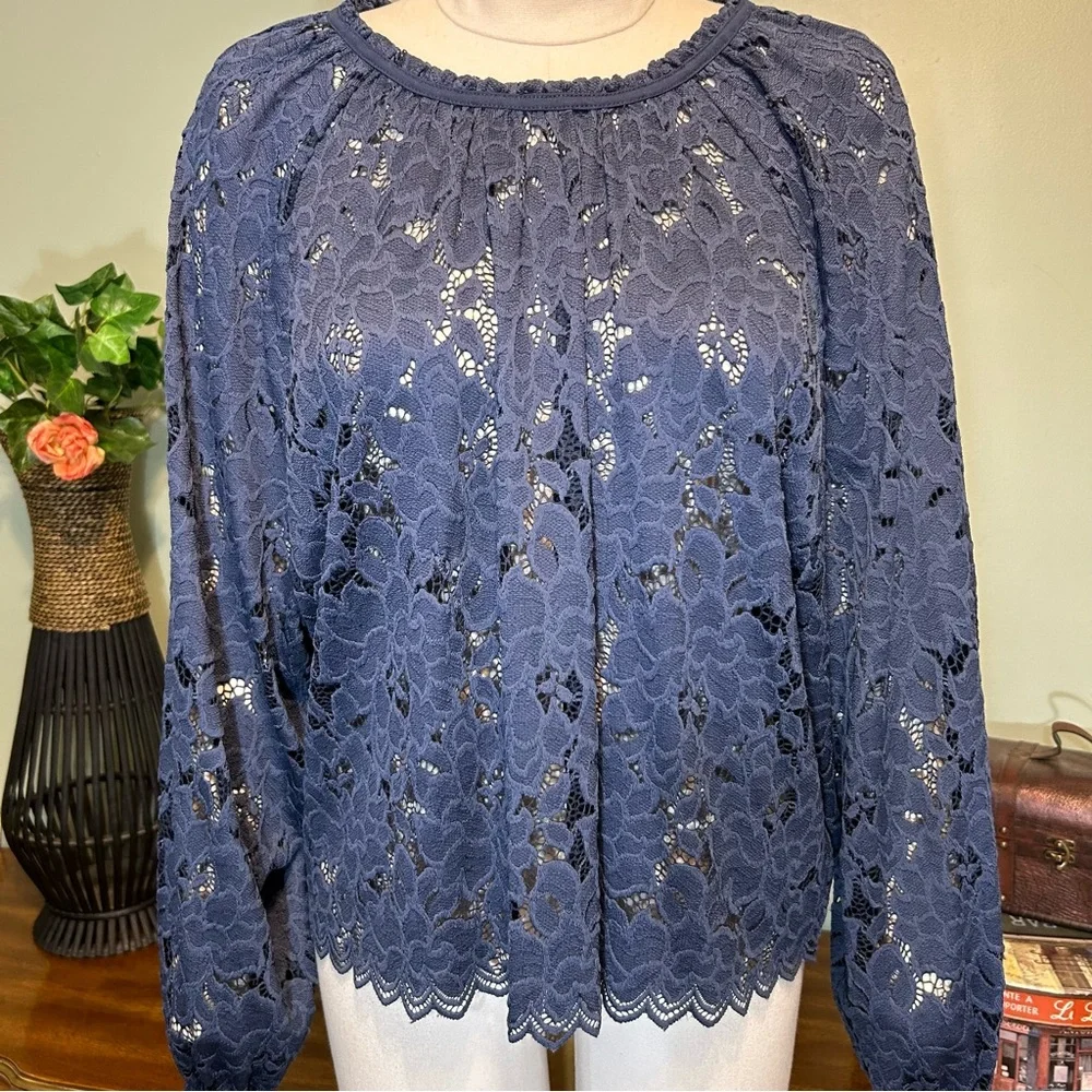 Free People Navy Blue Floral Lace Elastic Sleeve Blouse